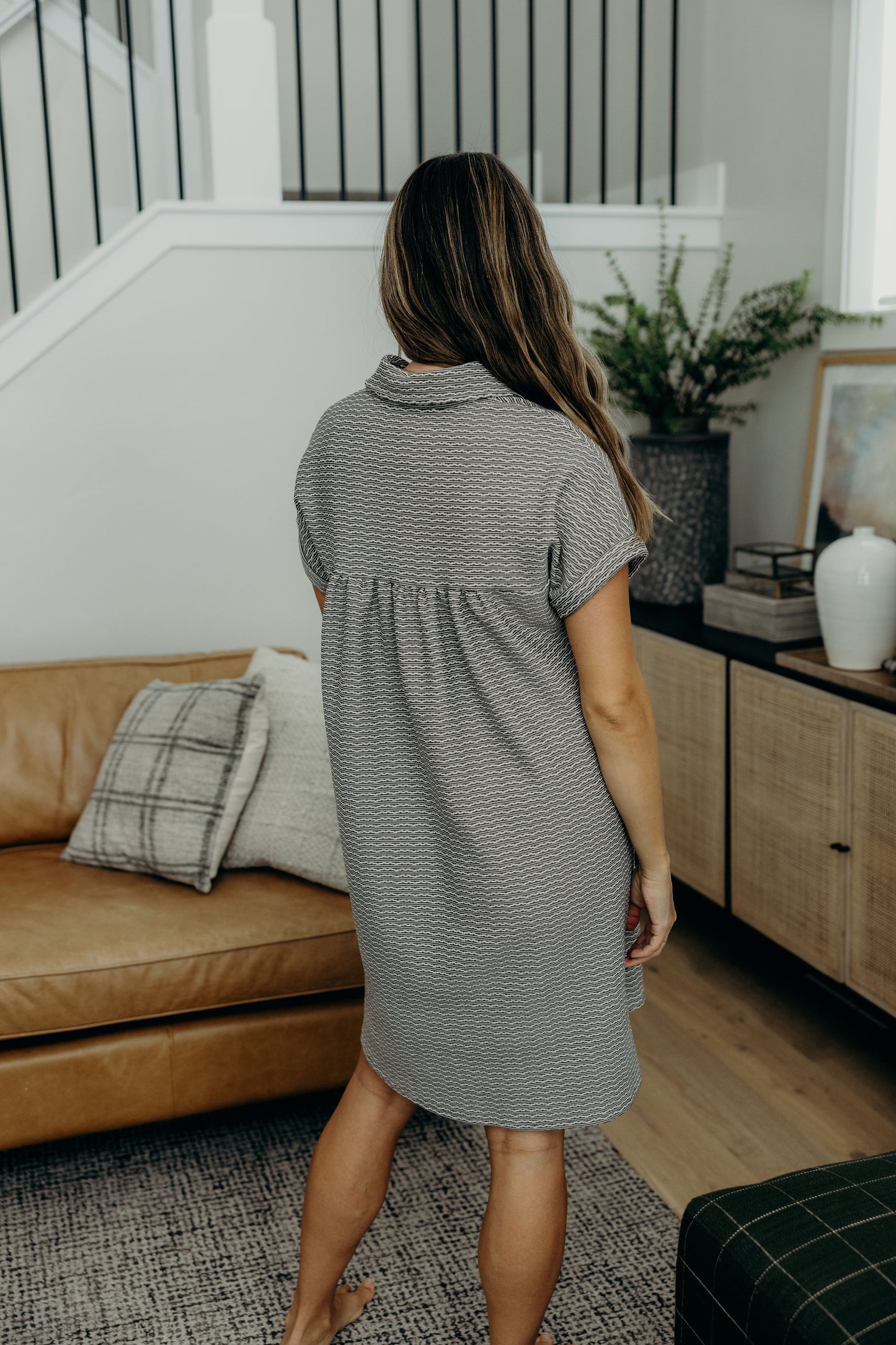 THE ZURI IN CHARCOAL PIXEL