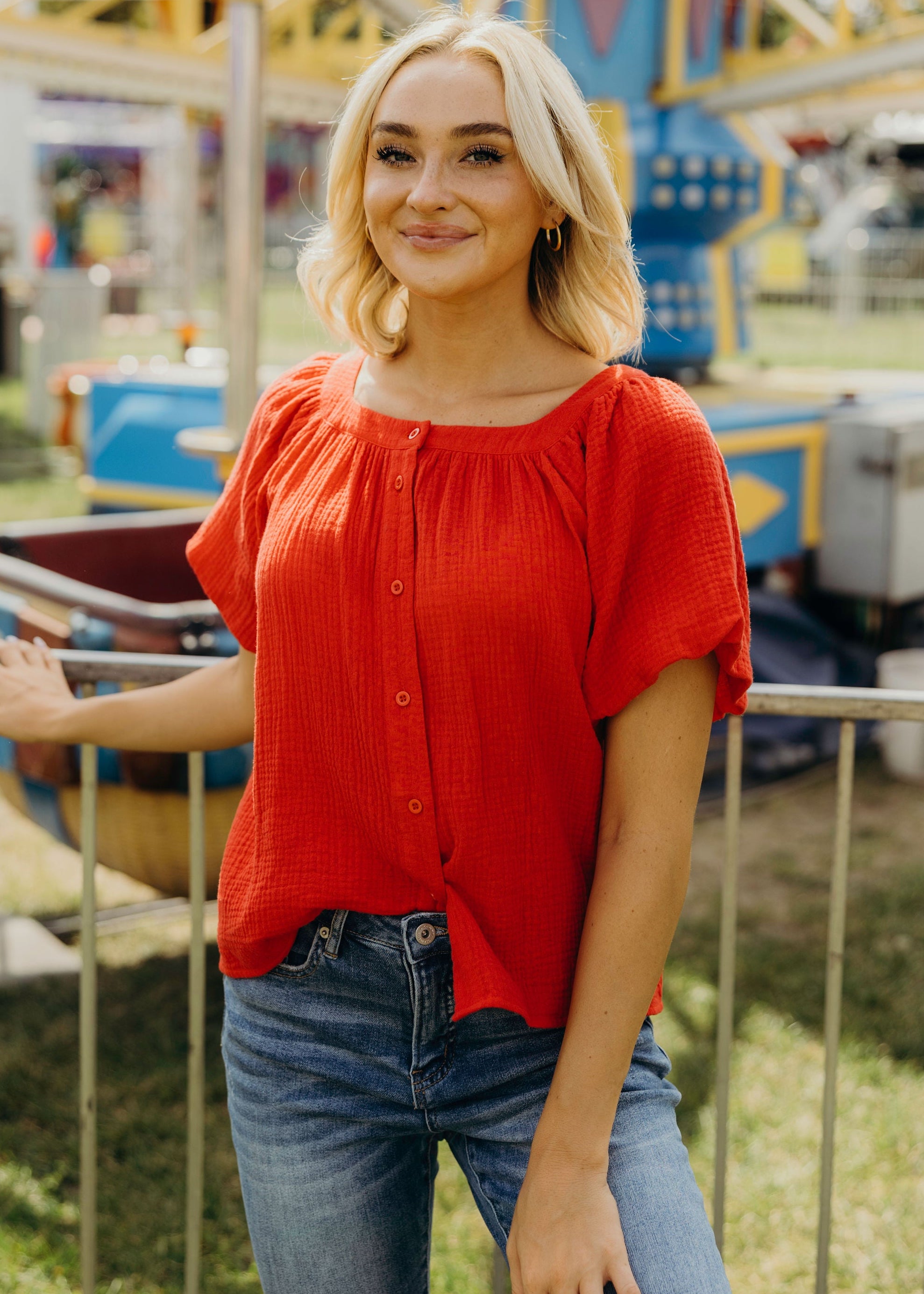 TEXTURED GAUZE TOP IN GRENADINE