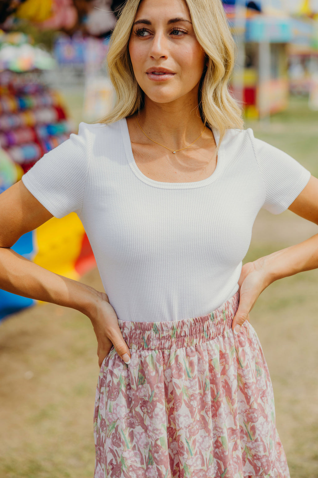 RIBBED SWEATER SCOOP TEE IN OFF WHITE