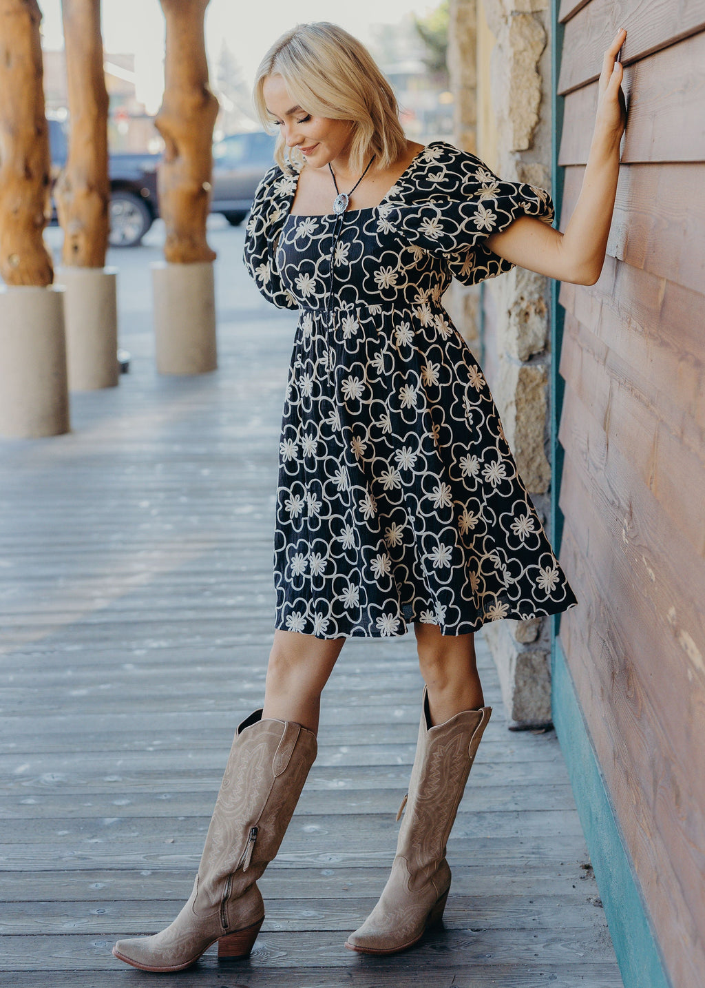 THE TATUM IN GROOVY BLOSSOM
