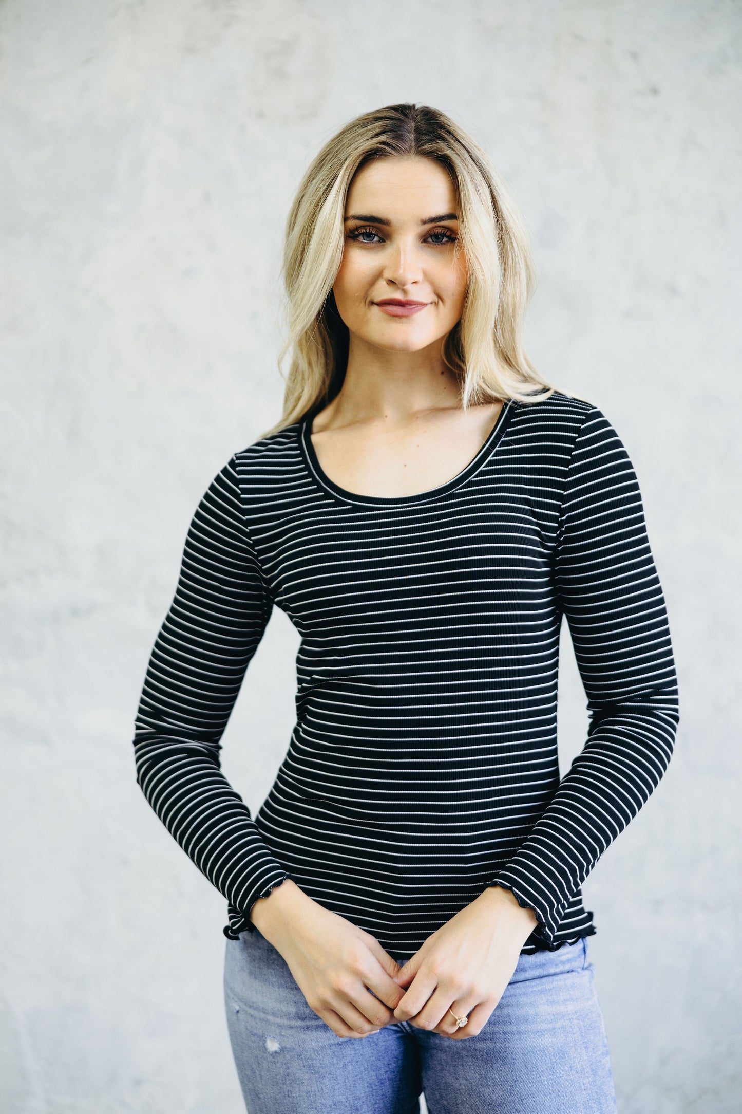 LONG SLEEVE RIBBED TEE IN BLACK STRIPE