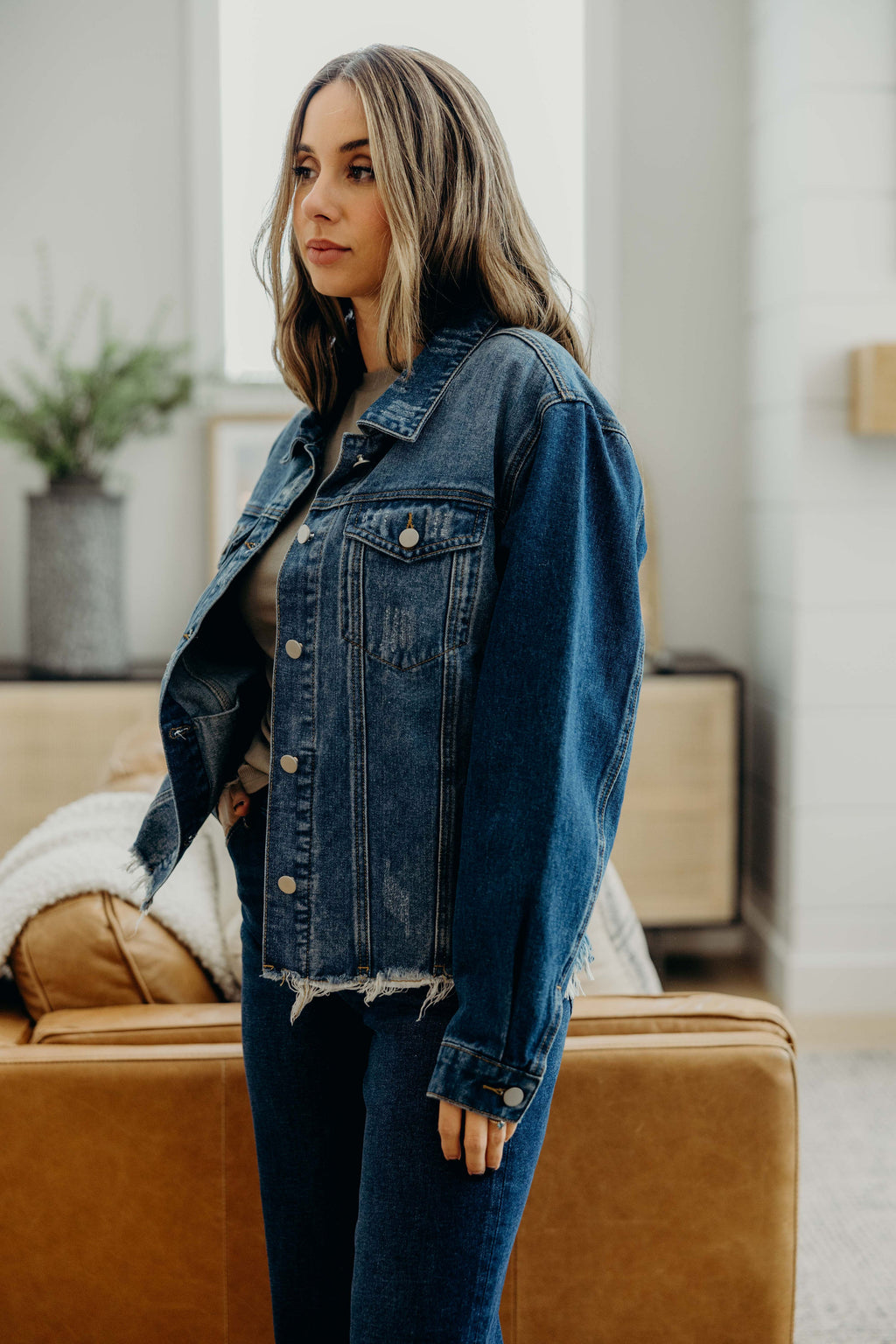 DISTRESSED DENIM JACKET IN INDIGO FINAL SALE