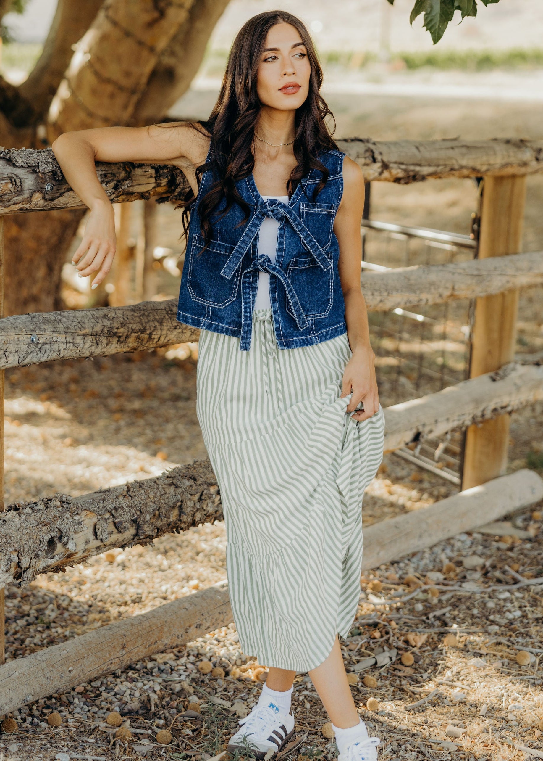 DENIM TIE VEST IN INKWELL