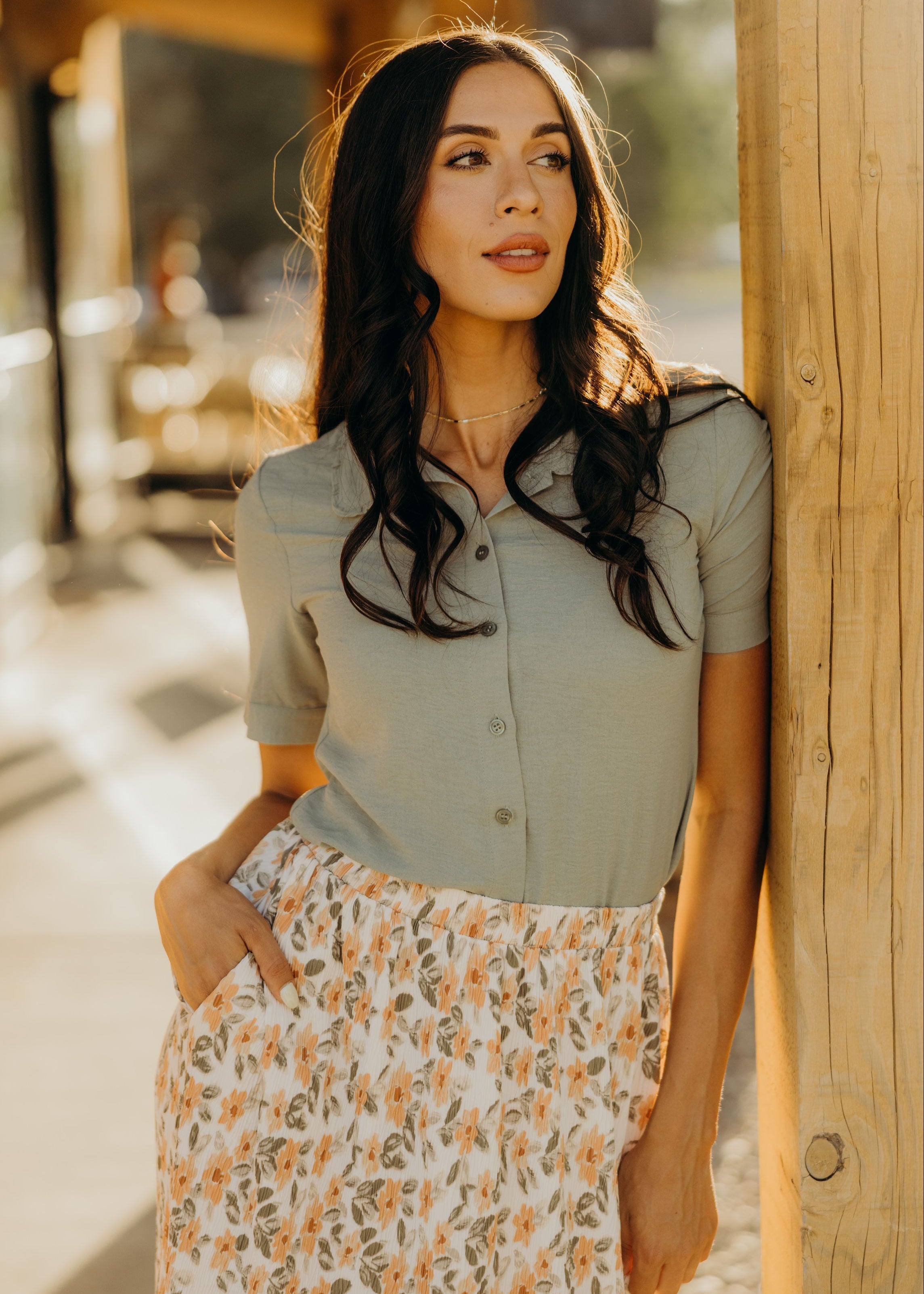 RUFFLED COLLARED BLOUSE IN FOG GREEN
