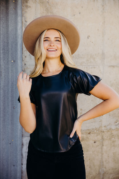 FAUX LEATHER TOP IN BLACK