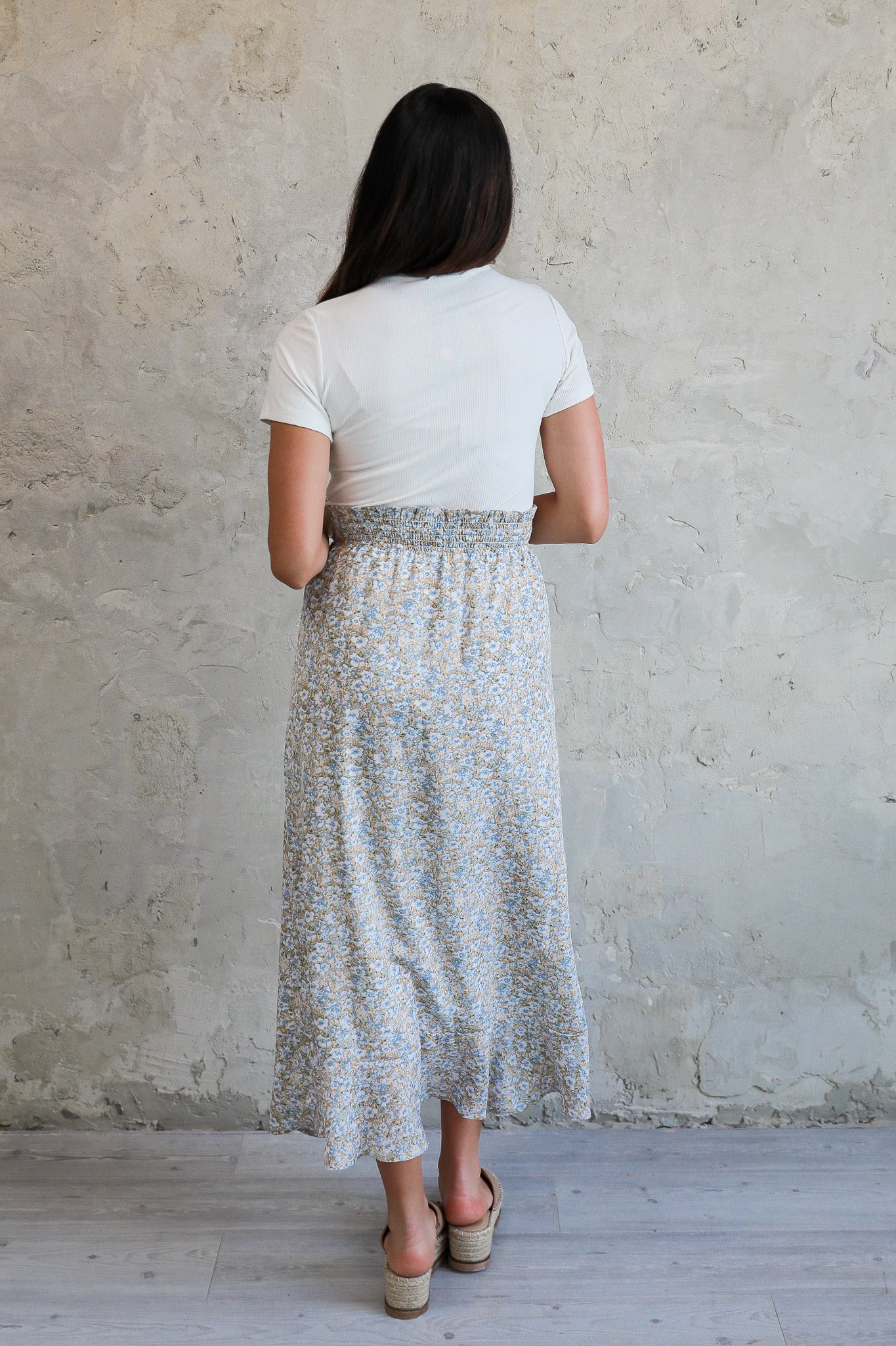 BUTTON FRONT SKIRT IN TROPICAL BREEZE FINAL SALE