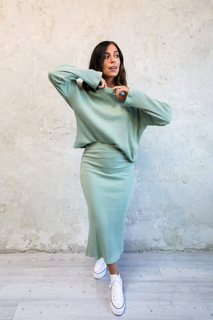 OVERSIZED RIBBED SWEATER IN BAY LEAF FINAL SALE