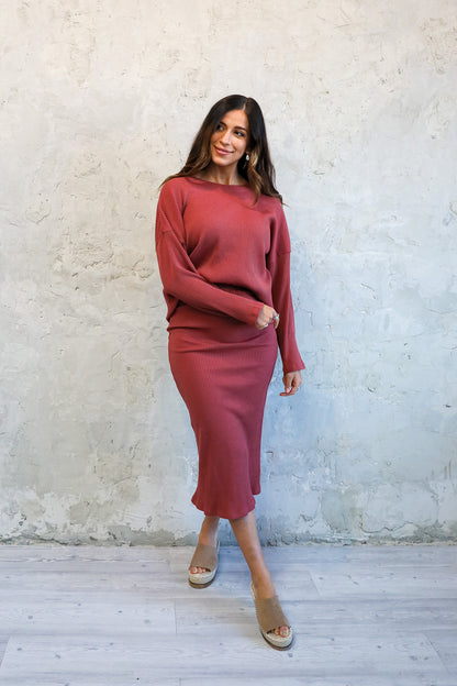 RIBBED MIDI SKIRT IN MARSALA FINAL SALE