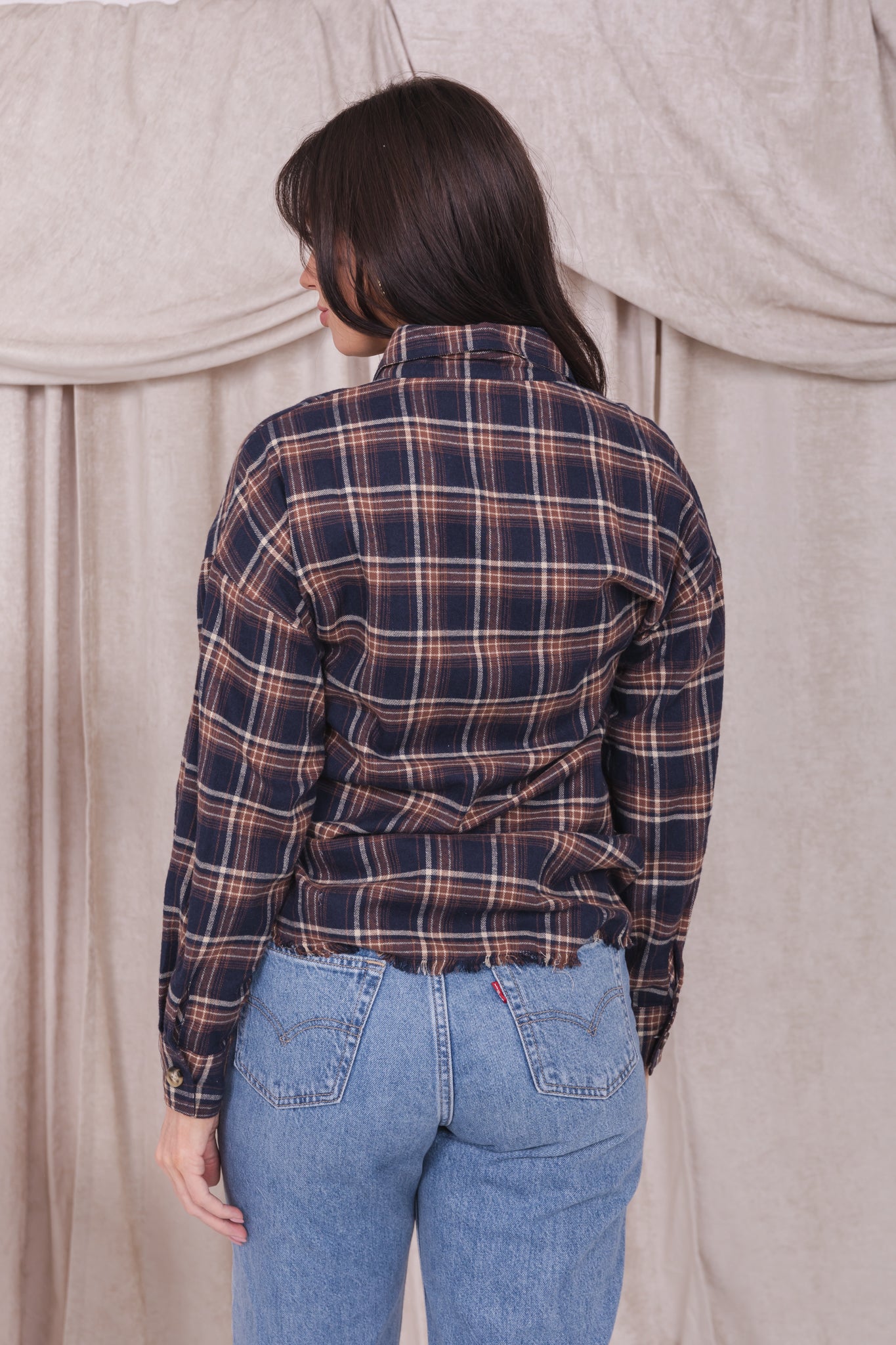 PLAID SHIRT IN DARK NAVY PLAID FINAL SALE