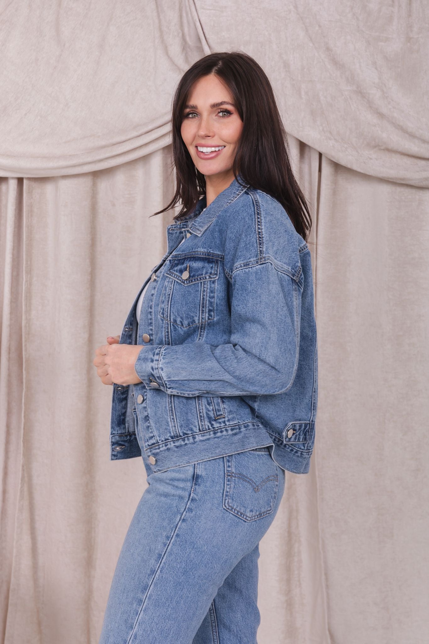 DENIM JACKET IN MEDIUM WASH FINAL SALE